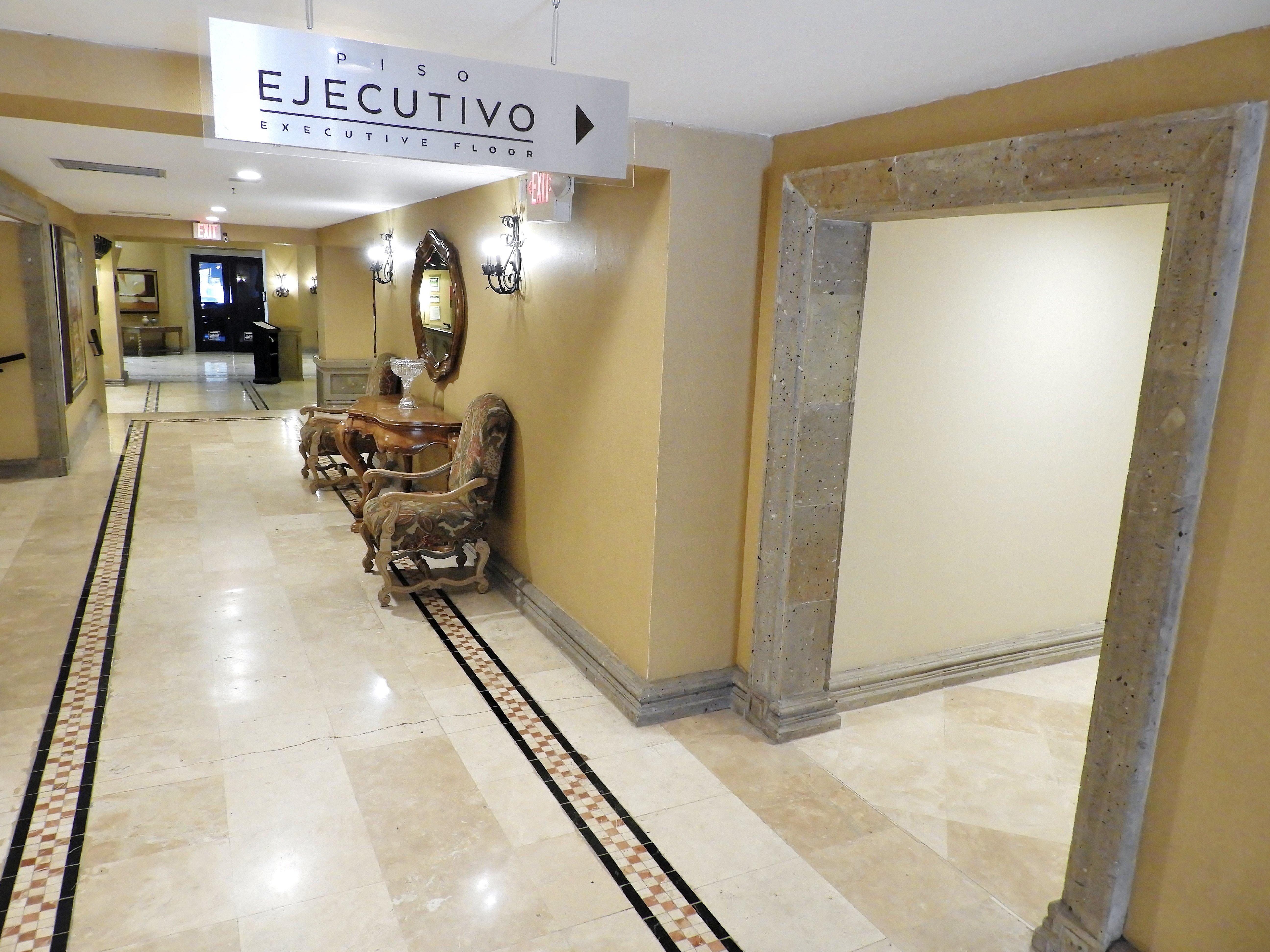 Holiday Inn Reynosa Zona Dorada Ngoại thất bức ảnh