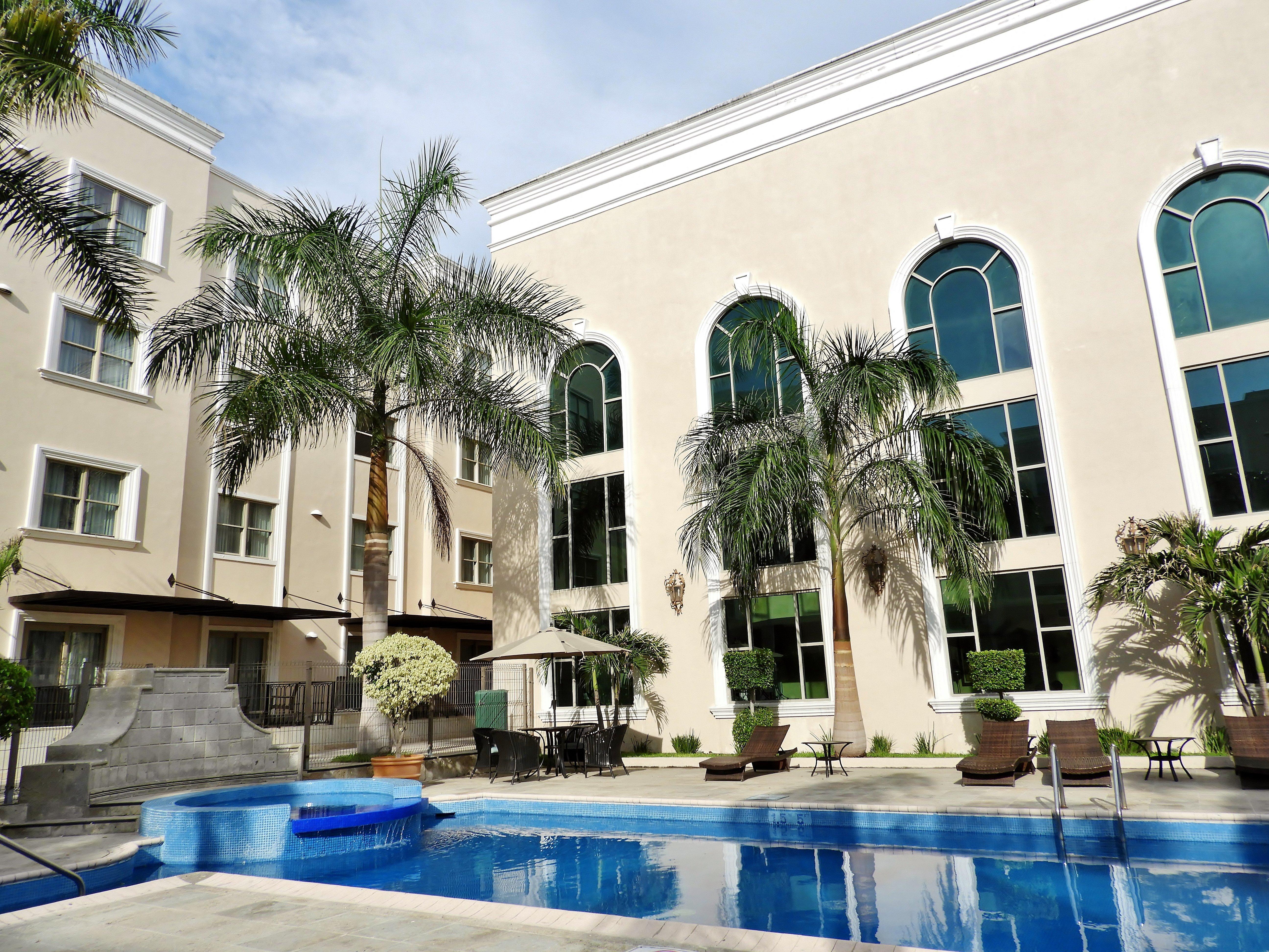 Holiday Inn Reynosa Zona Dorada Ngoại thất bức ảnh