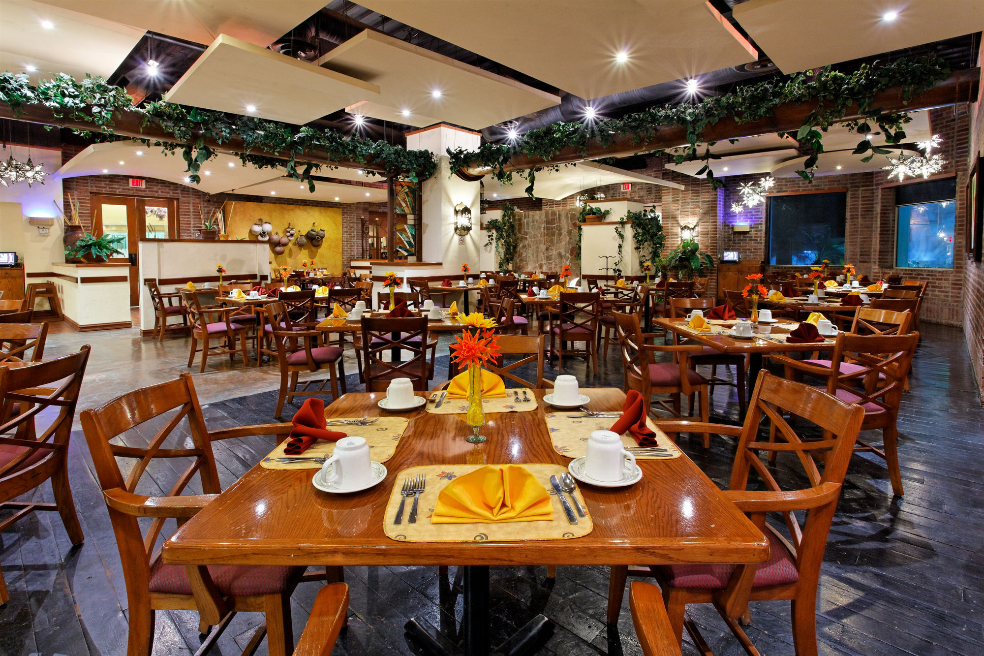 Holiday Inn Reynosa Zona Dorada Ngoại thất bức ảnh